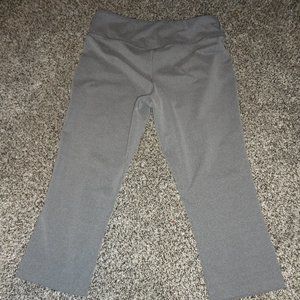 Eddie Bauer Women's size M crop style yoga pants.